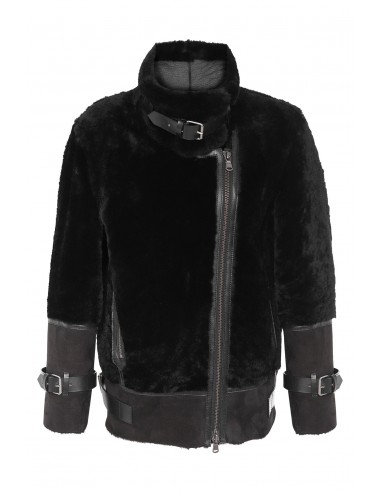 Black Shearling Jacket plus qu'un jeu 